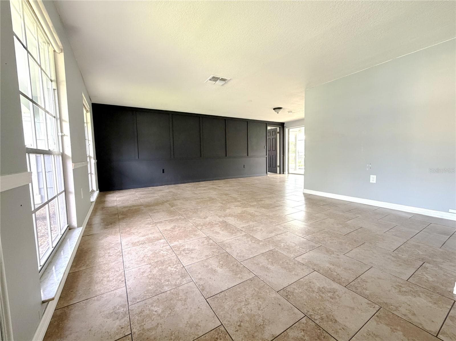 12407 Weatherstone Row photo 5