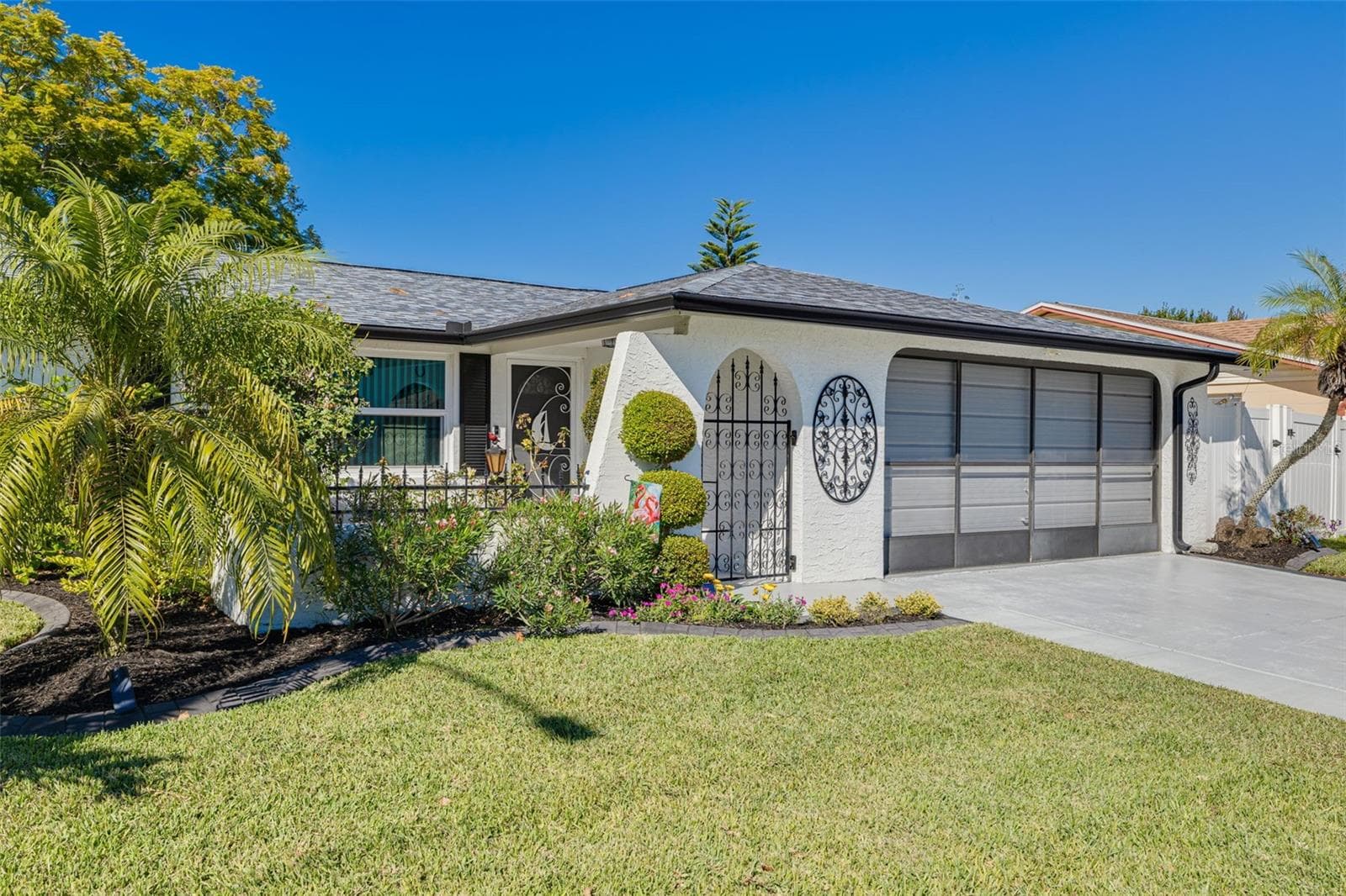 7239 Vienna Ln photo 2
