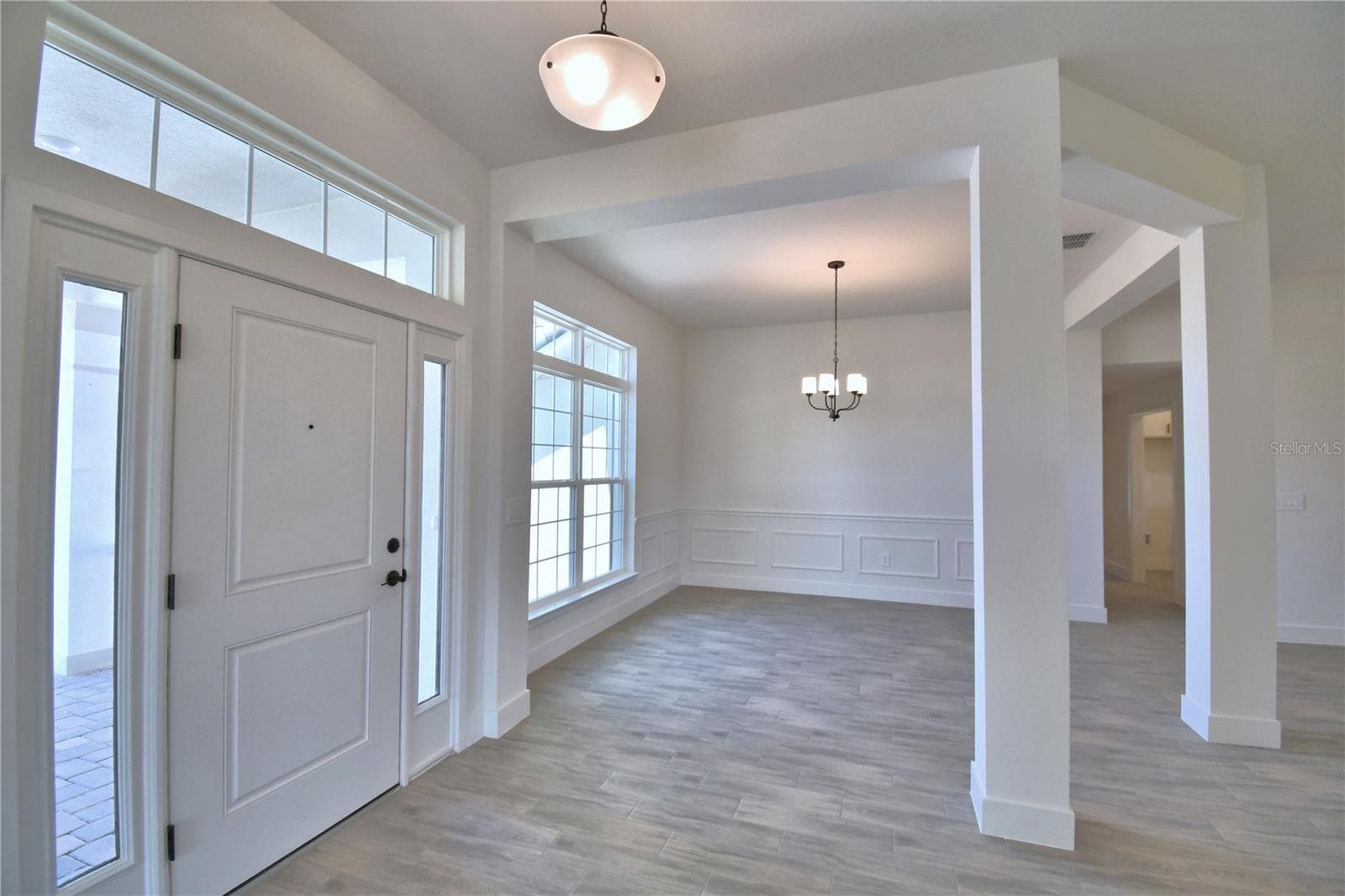5415 Waterside Dr photo 3