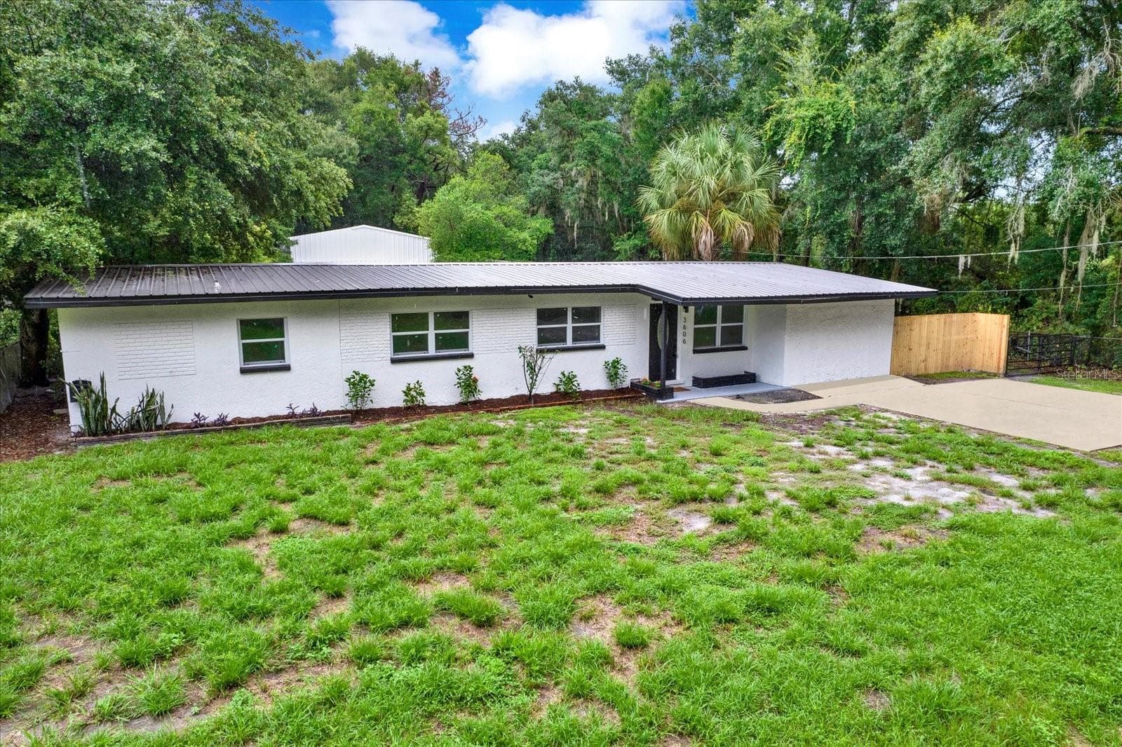 3606 Autumn Palm Dr photo 2
