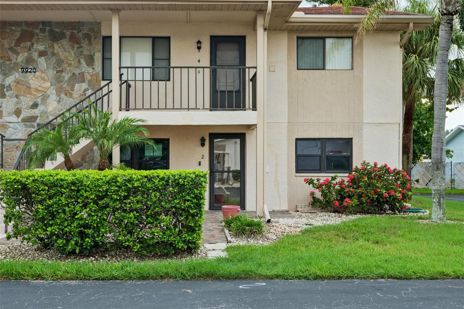 9920 Eagles Point Cir #2 photo 2