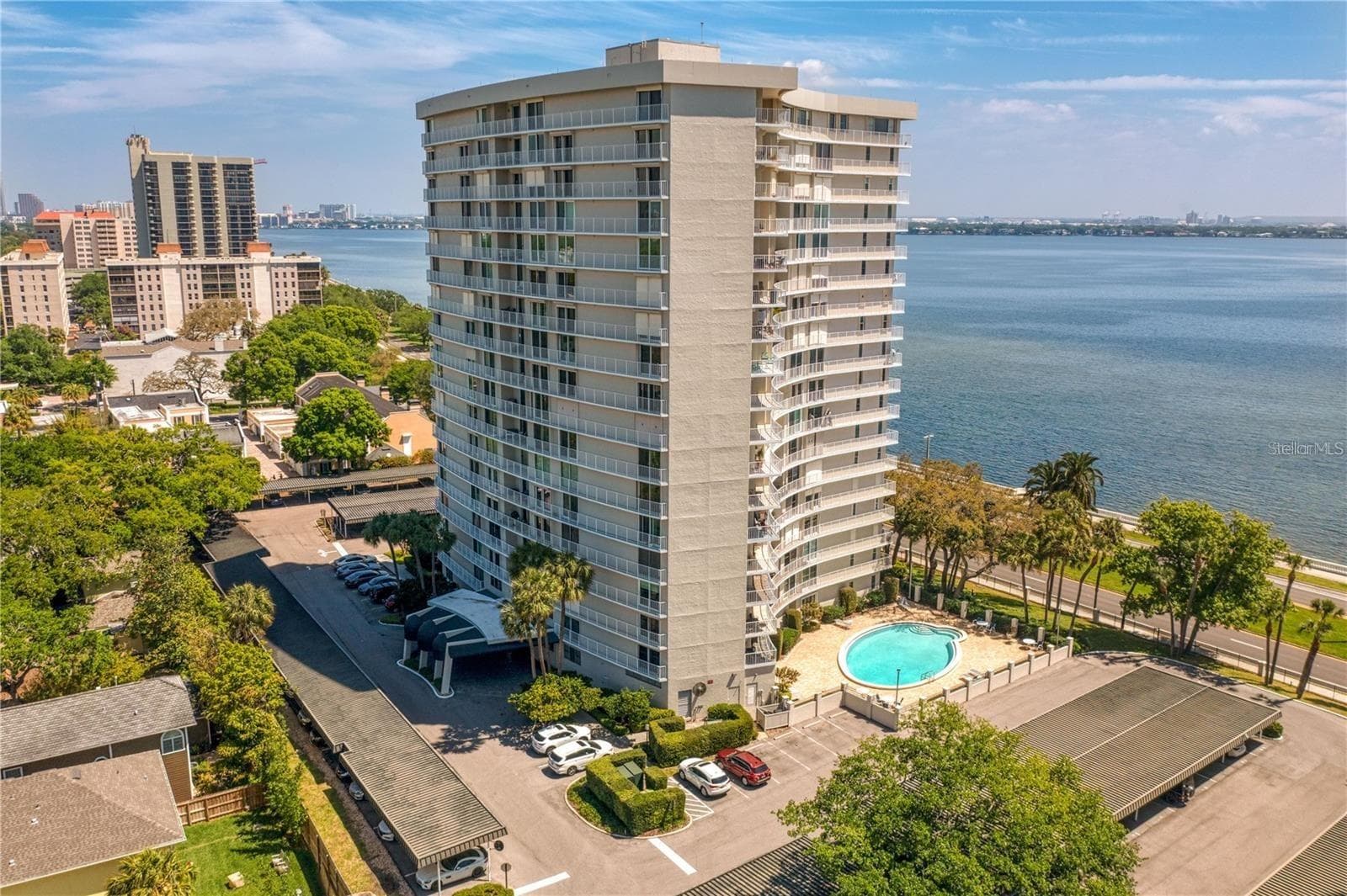 2611 Bayshore Blvd #303 photo 2
