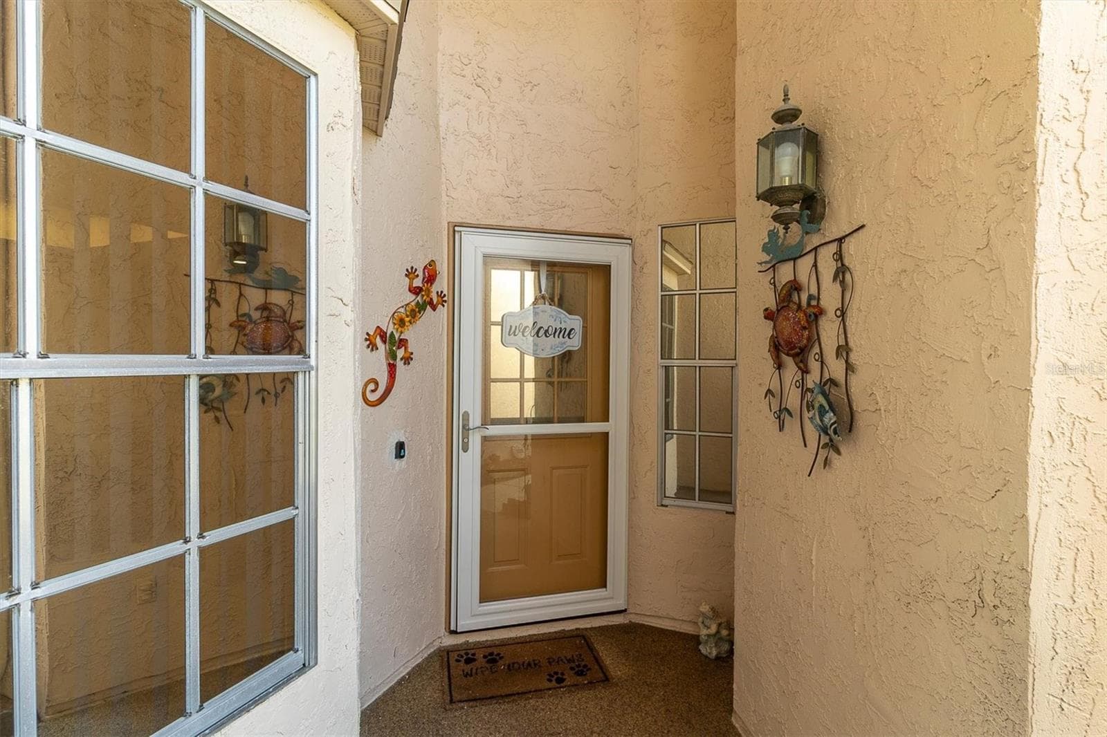 11436 Versailles Ln photo 3