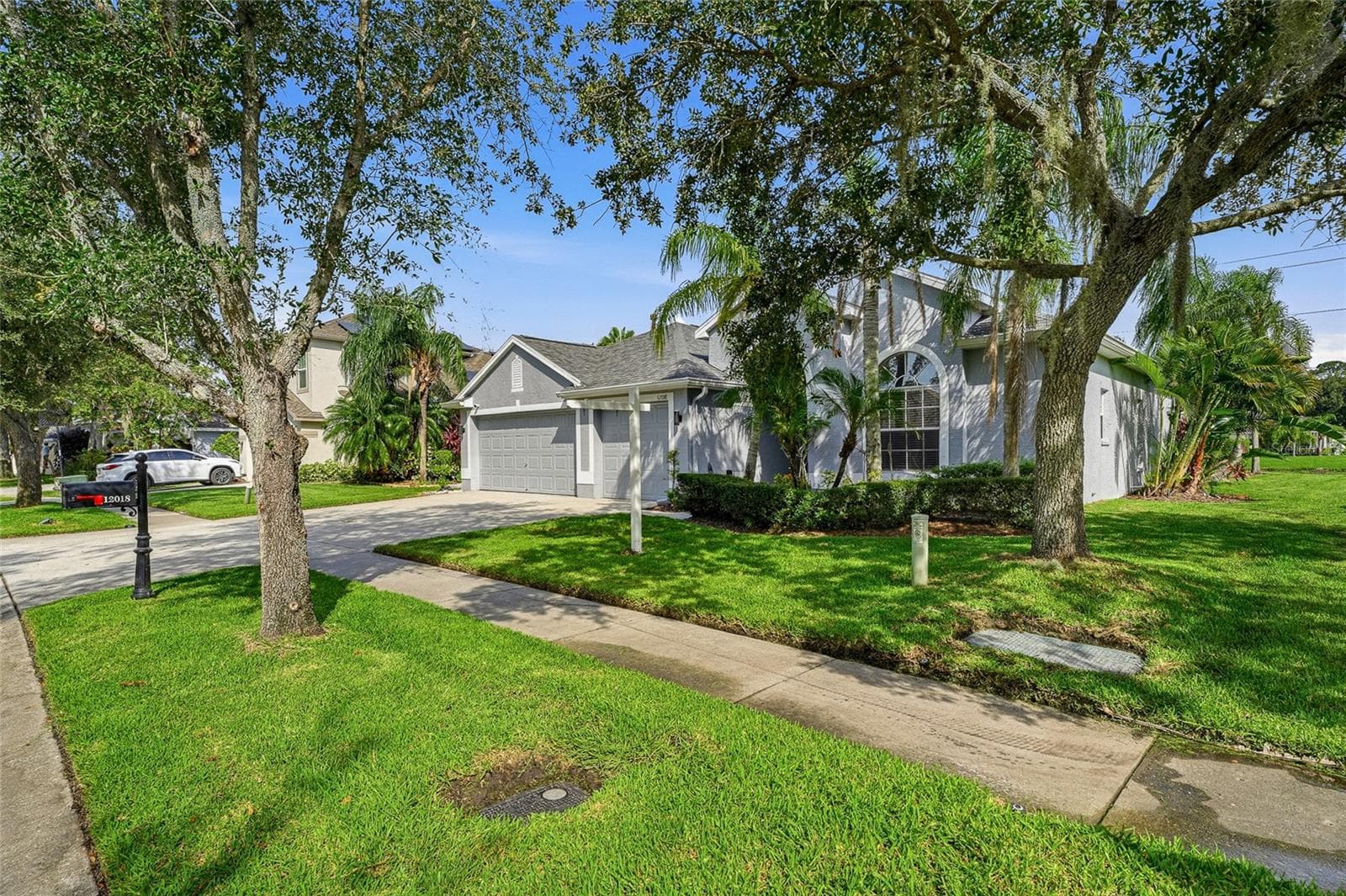 12018 Northumberland Dr photo 3