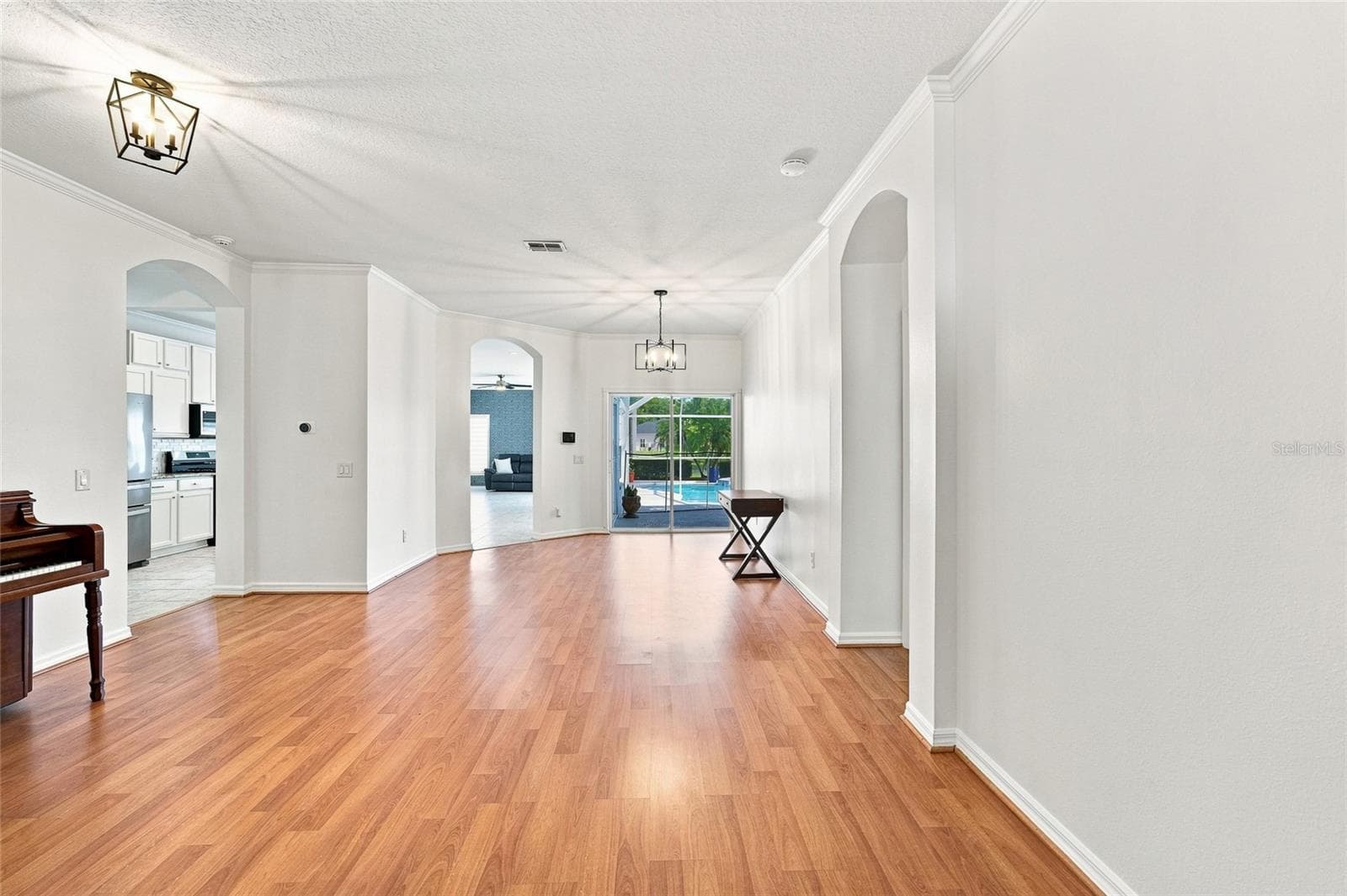 12018 Northumberland Dr photo 5