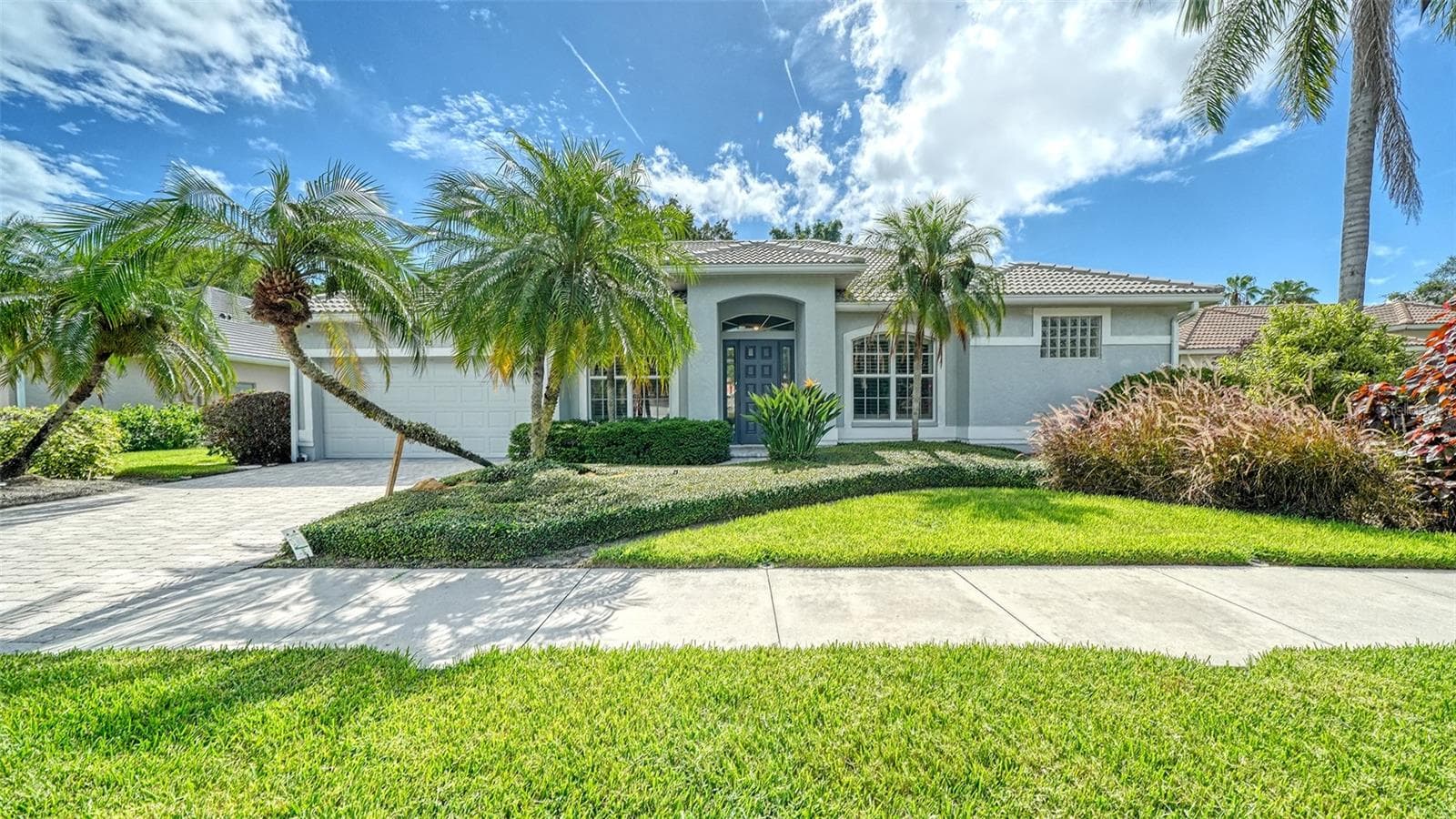 5325 Anthony Ln photo 2