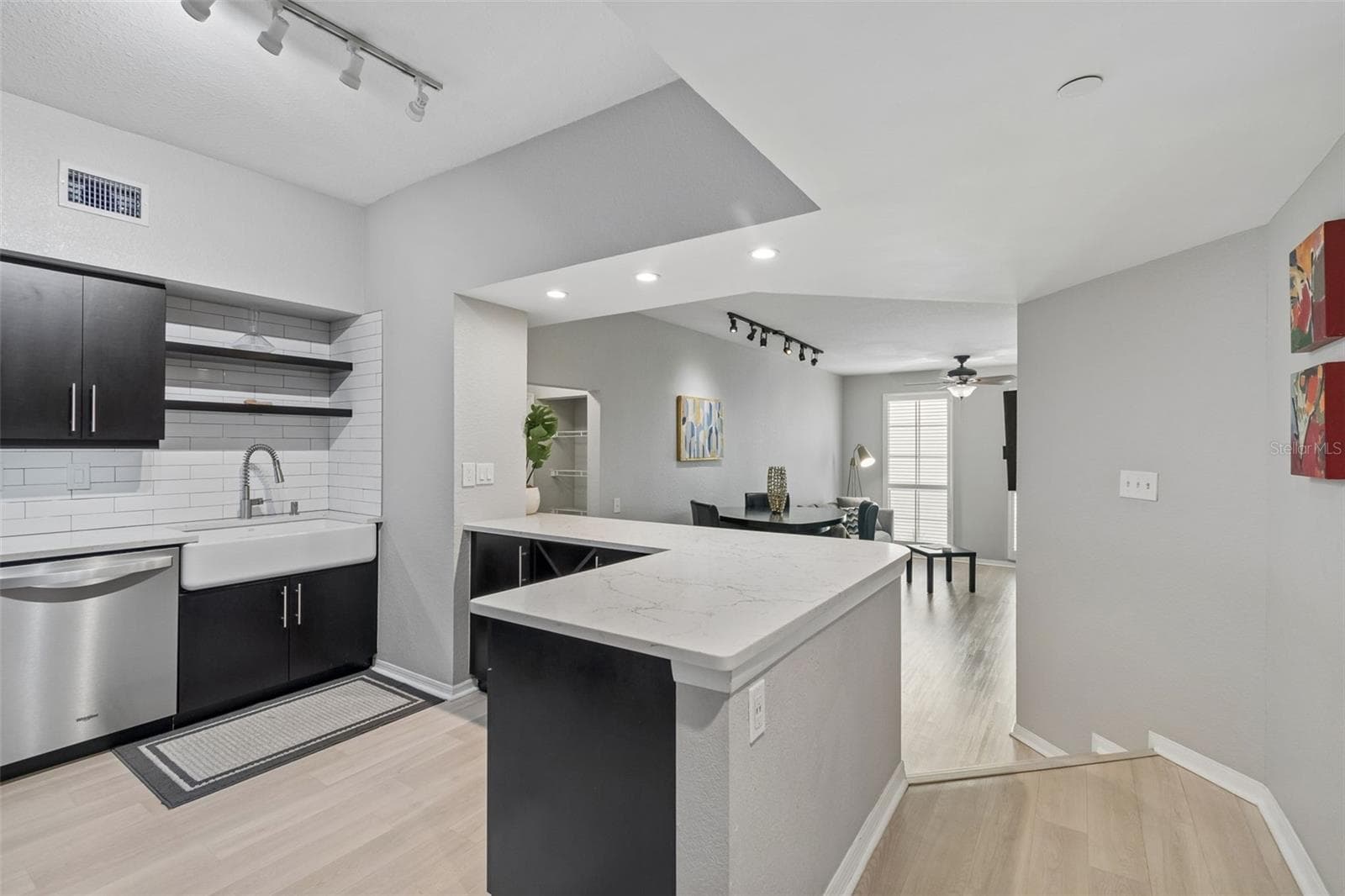 410 S Armenia Ave #929A photo 3