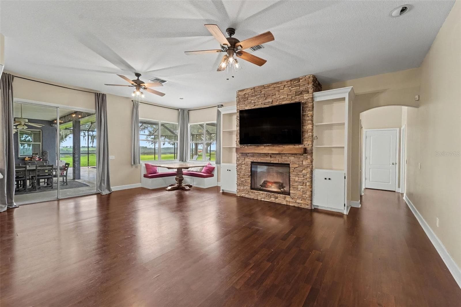 37616 Sky Ridge Cir photo 4