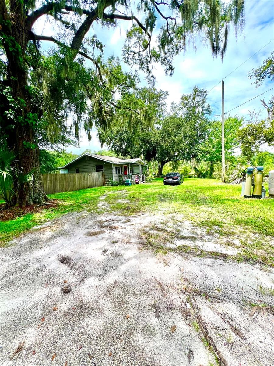 1008 Gray St photo 4