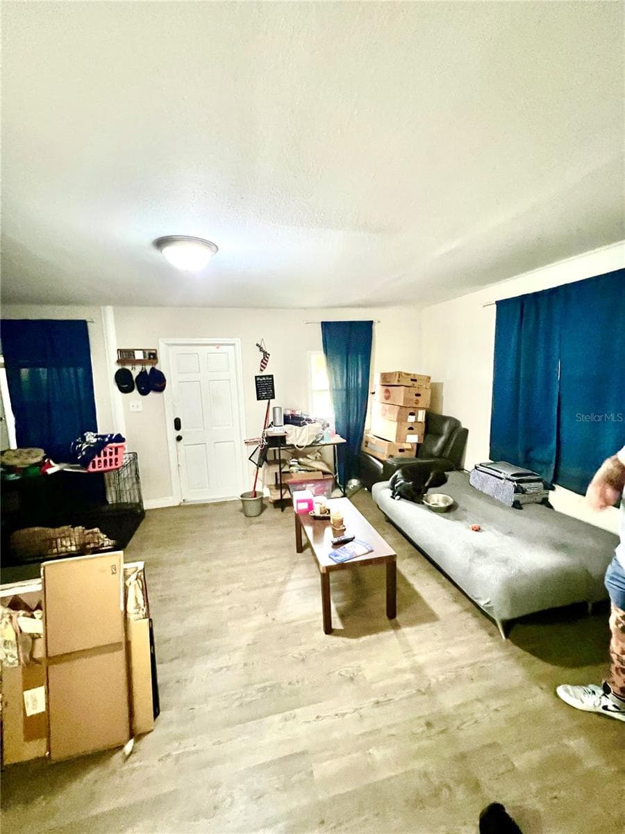 1008 Gray St photo 5