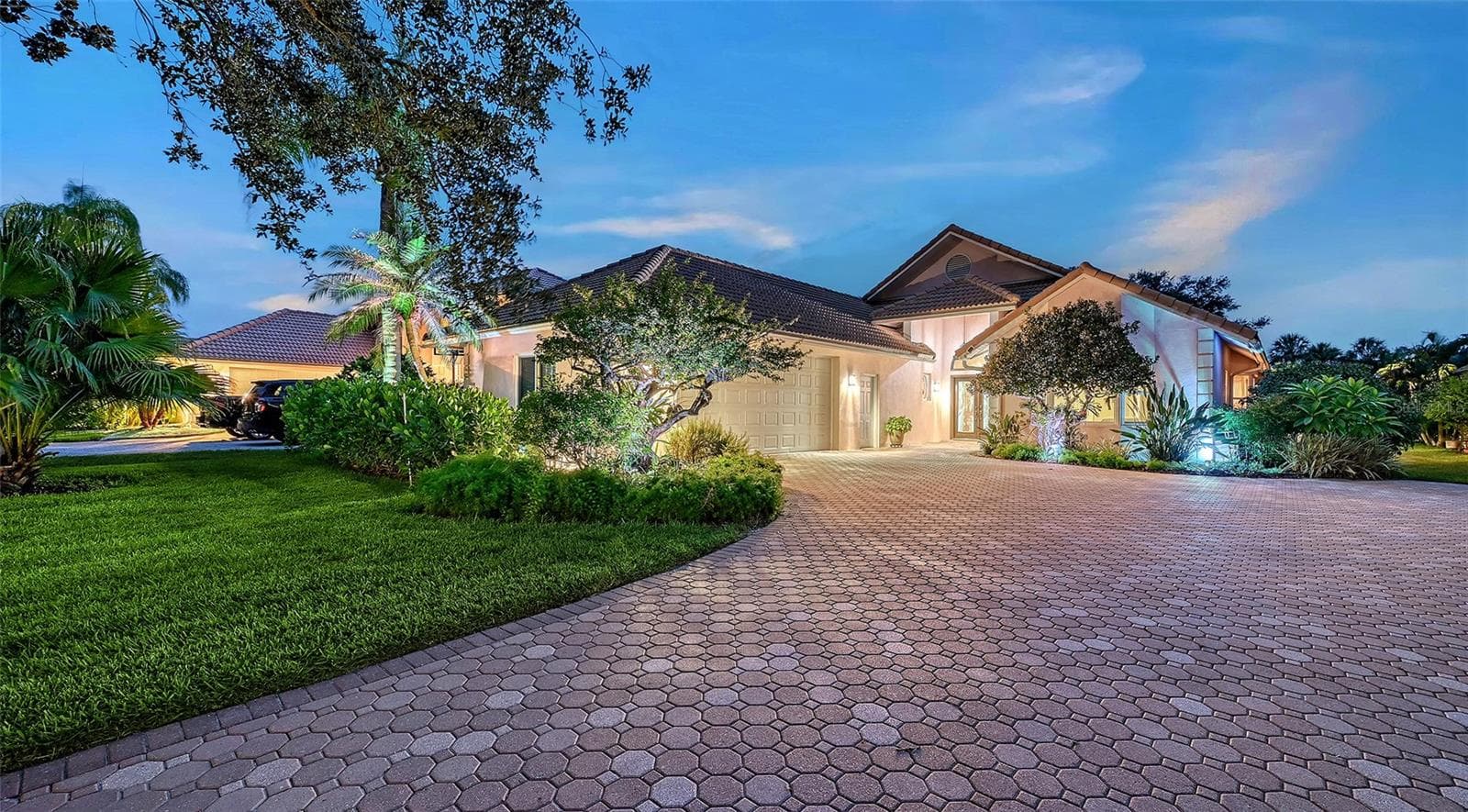 5476 Golf Pointe Dr photo 5