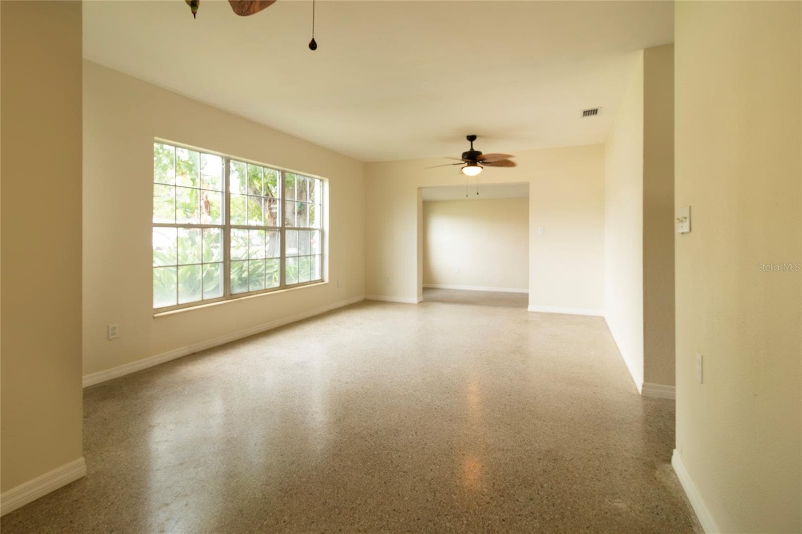 5116 Eldorado Dr photo 4