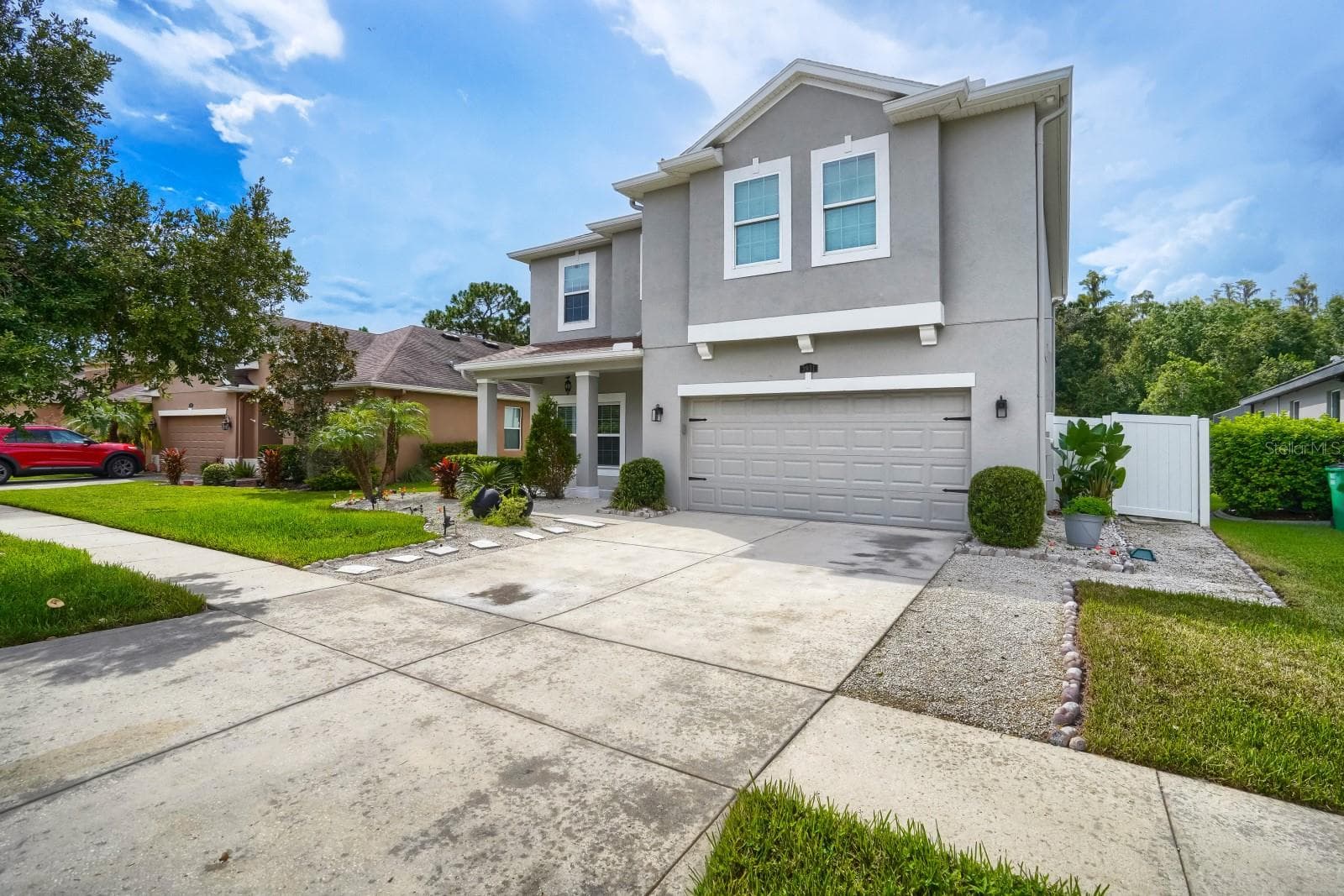 3951 Pacente Loop photo 2