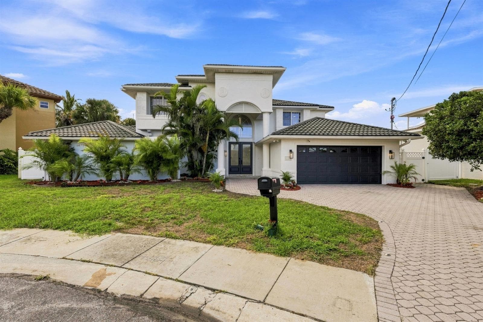 461 Palm Is NE photo 4