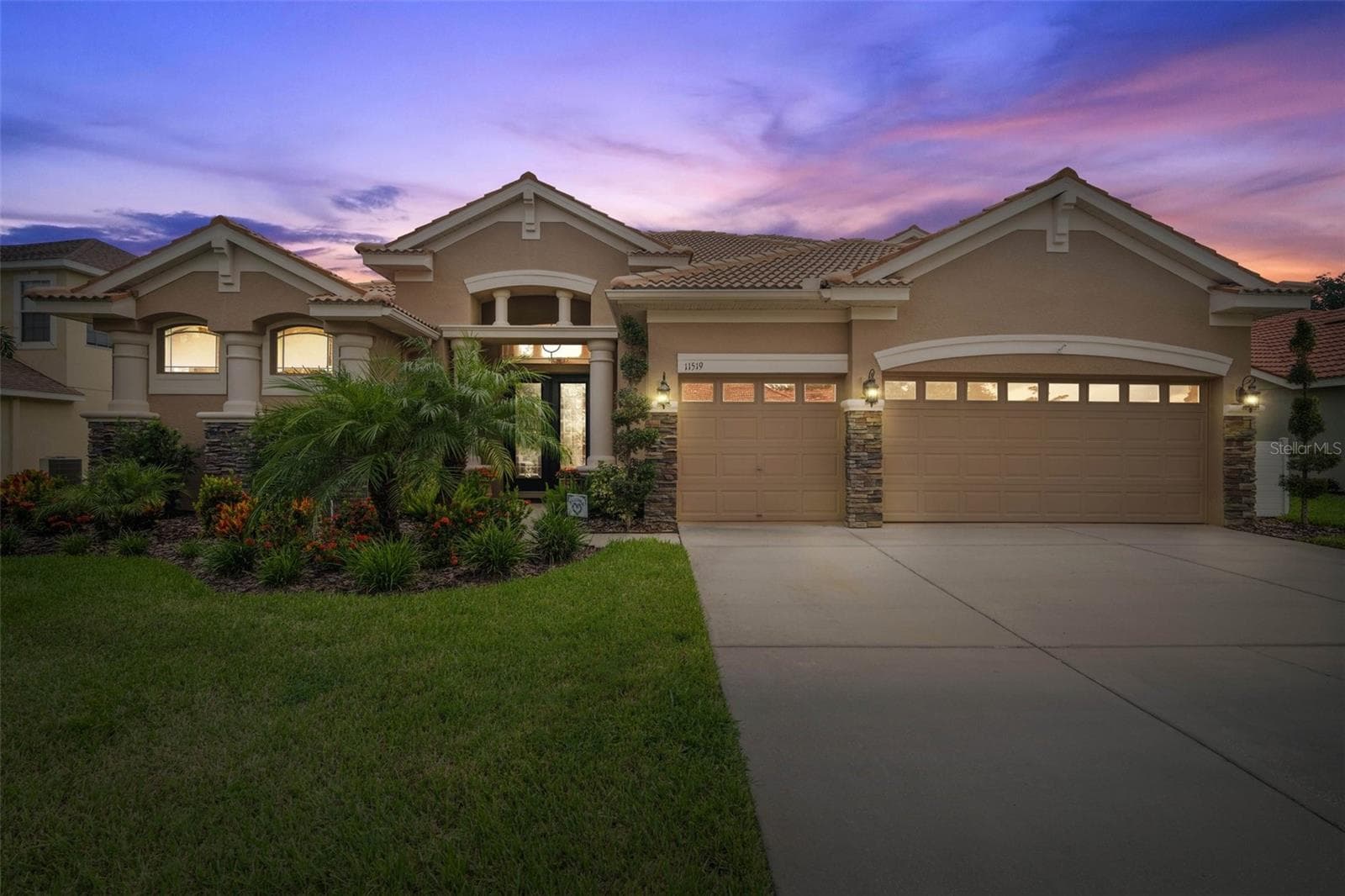 11519 Belle Haven Dr photo 2