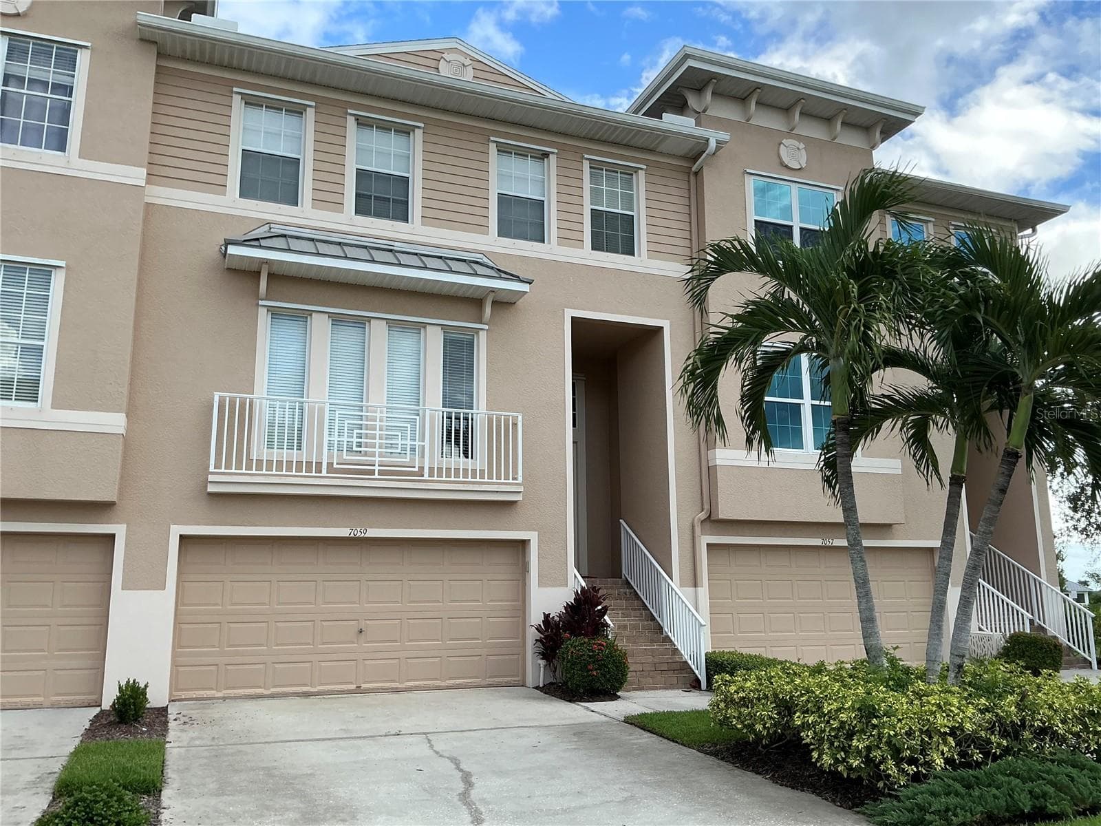 7059 Islamorada Cir photo 2