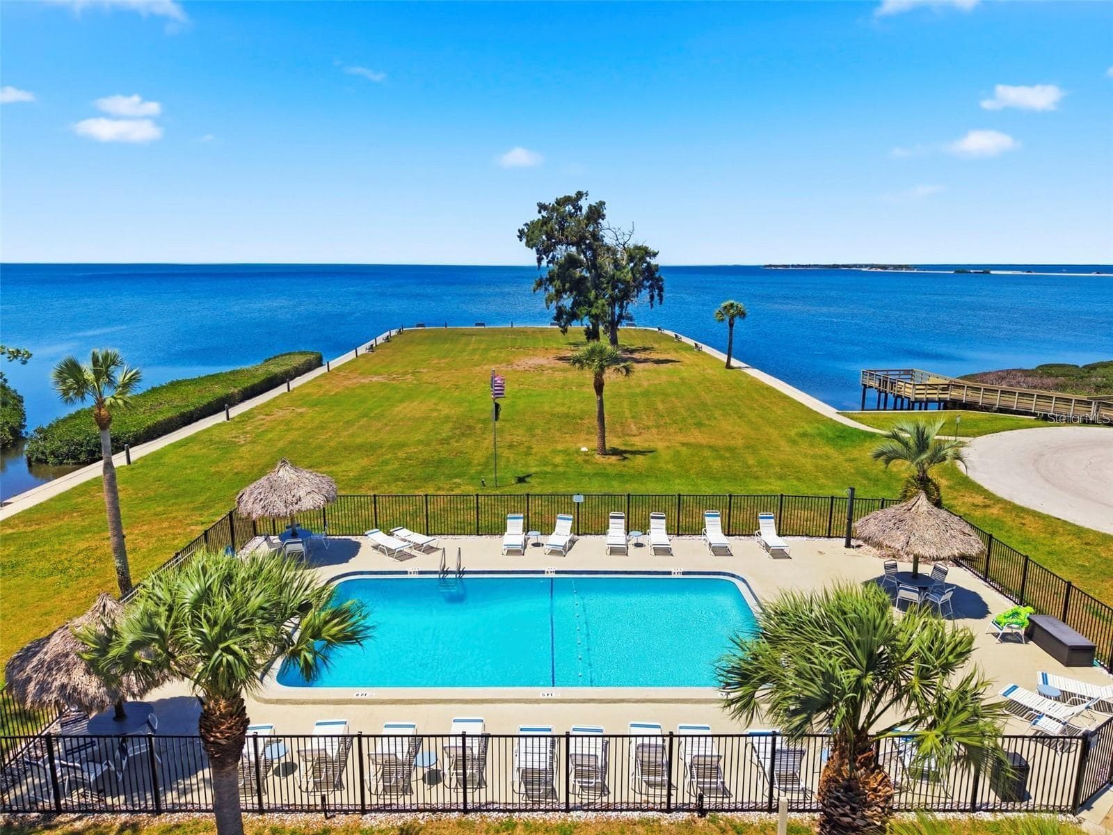 36 Windrush Bay Dr #36 photo 2