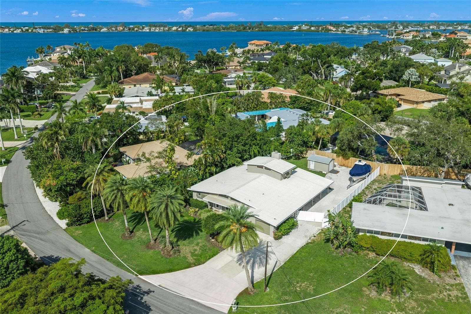 7616 Cove Ter photo 5