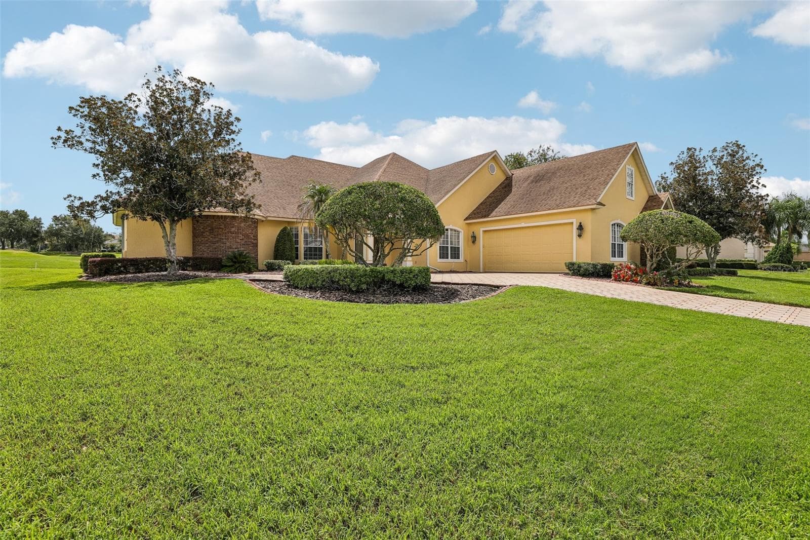 7360 Reflections Lake Dr photo 5