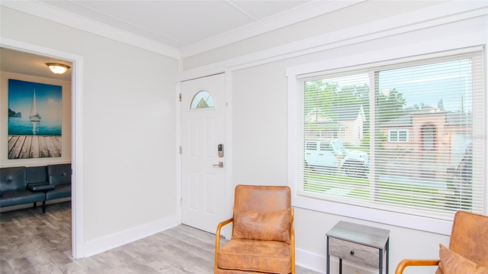 1466 Laura St photo 2