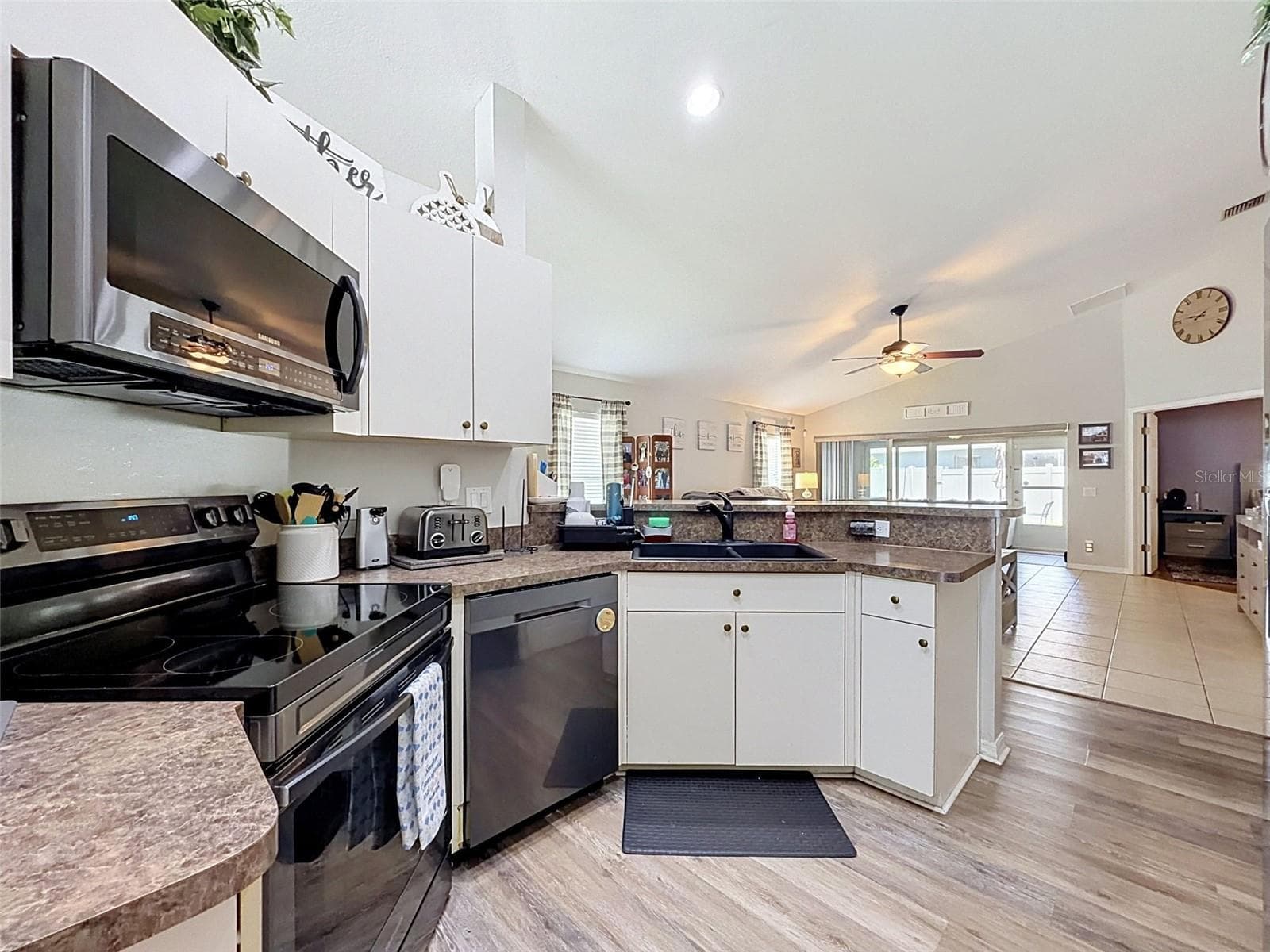 11627 Leda Ln photo 5