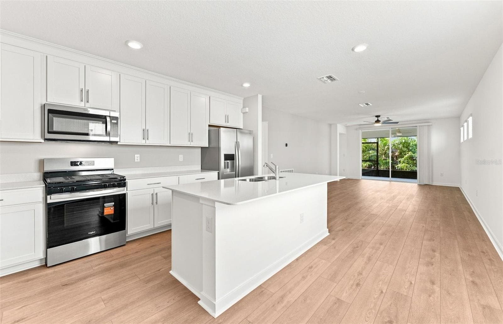 6287 Broad Field Ave photo 3