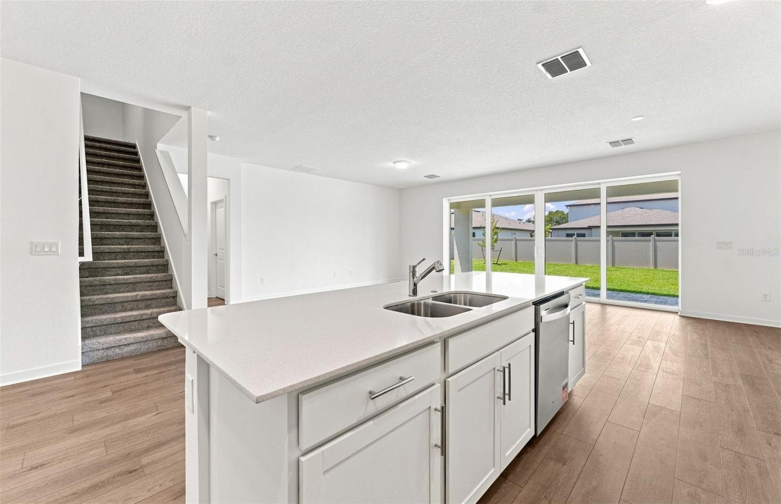 6657 Asbury Barnes Ln photo 4