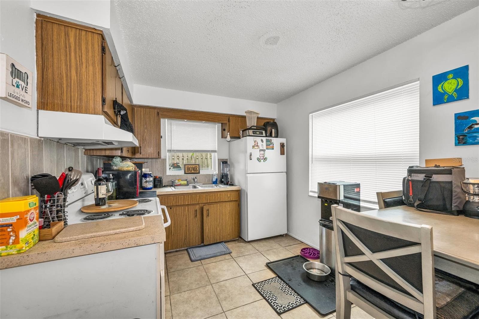 906/908 Lake Palms Dr photo 4