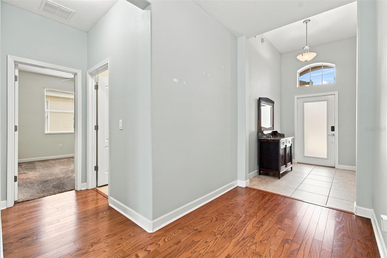 20233 Merry Oak Ave photo 5