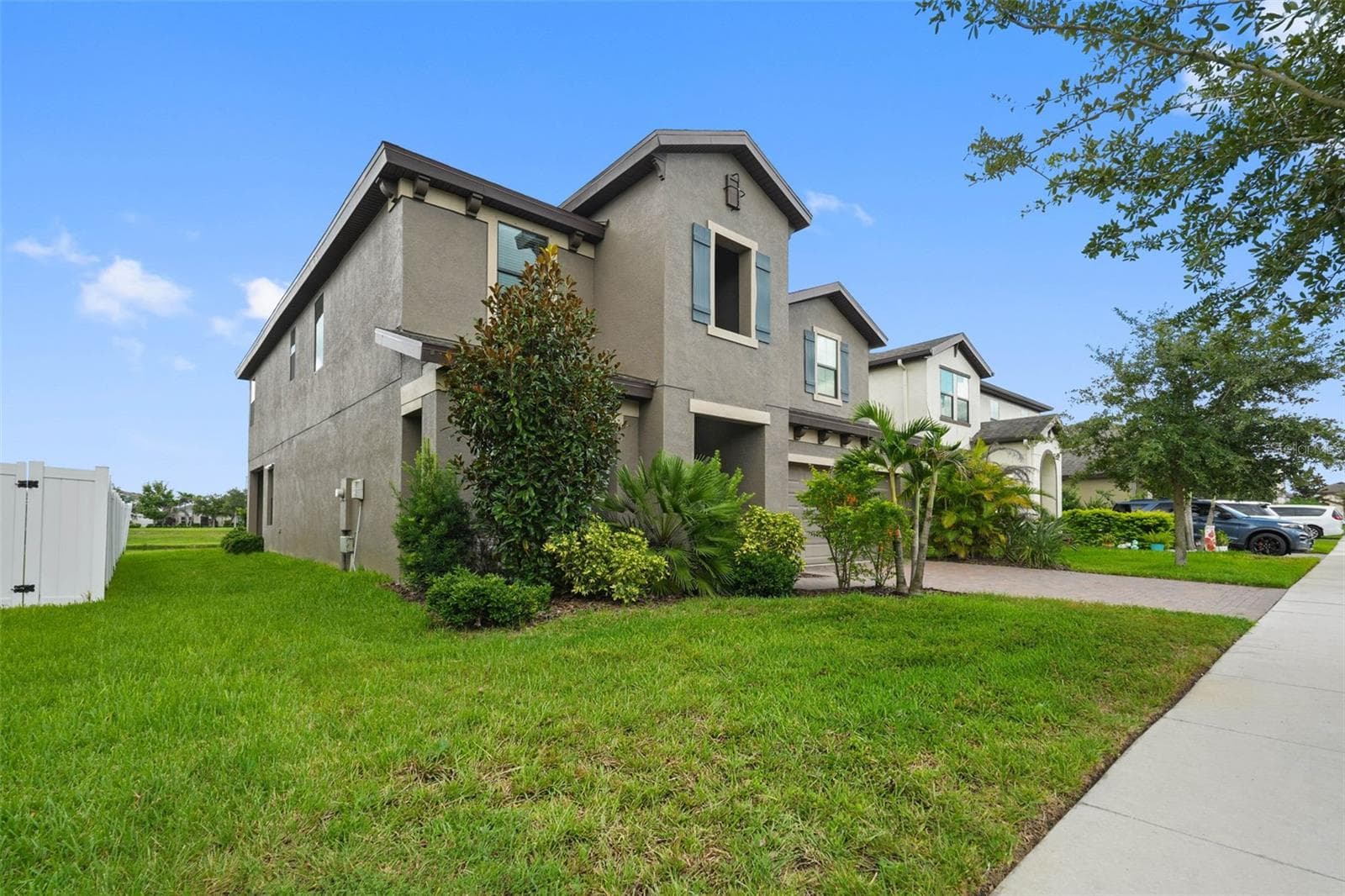 13134 Monach Isles Dr photo 2