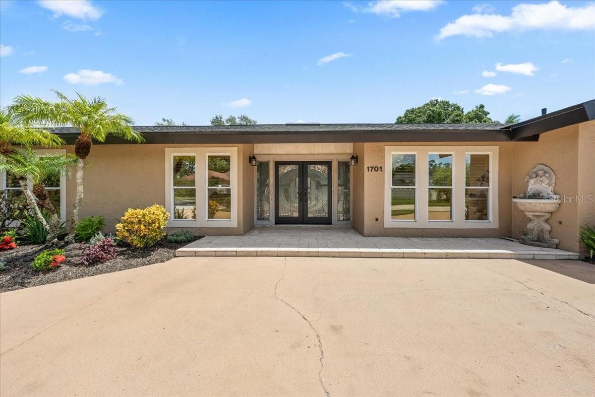 1701 Allens Creek Dr photo 4