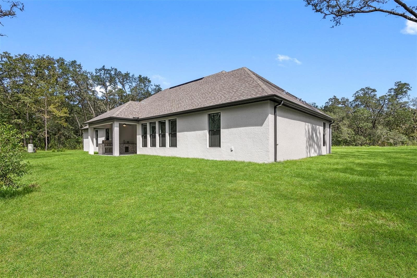 17558 Lippizan Ln photo 2