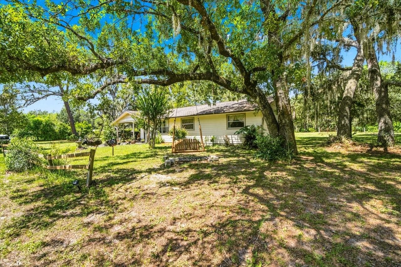 15535 Renee Ln photo 2