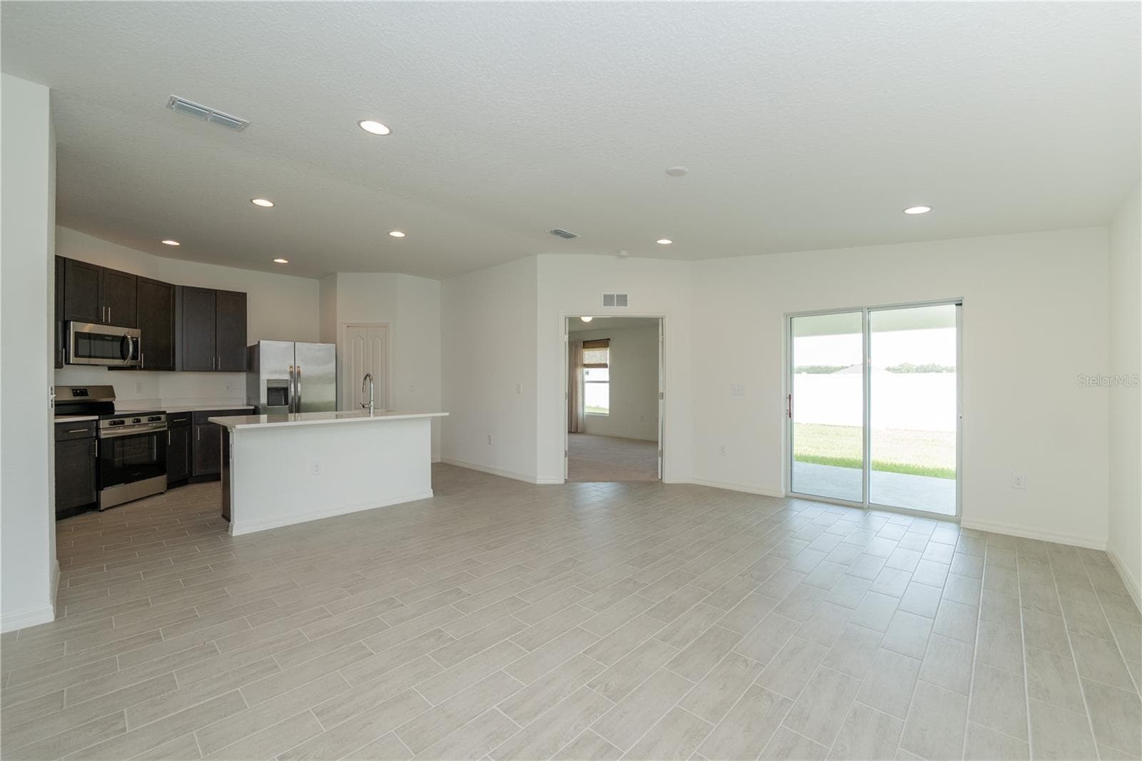 3512 Elliott Pl photo 4