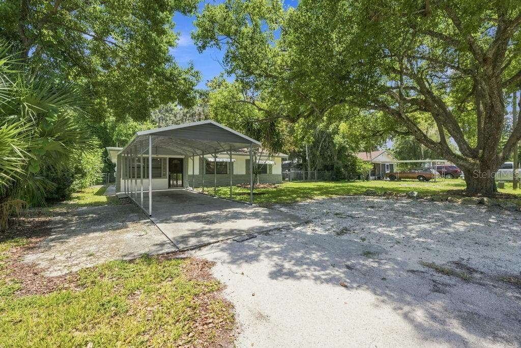 7810 Chapel Ave photo 3
