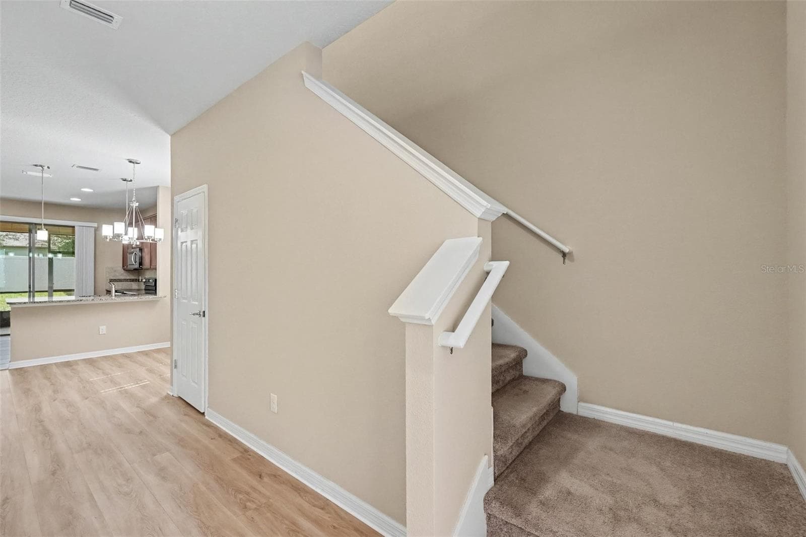 5117 Levana St photo 2