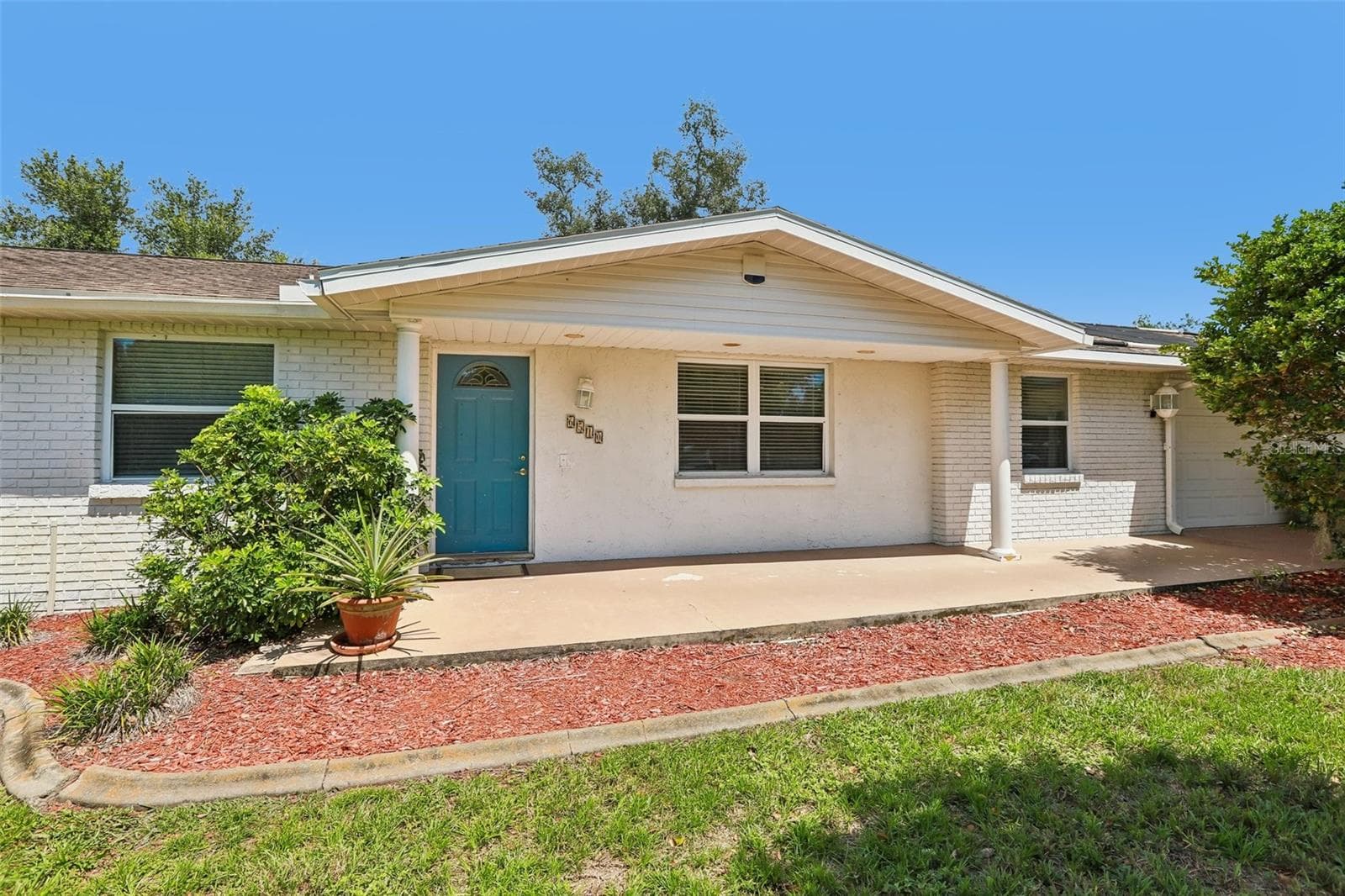 6510 Sunridge Dr photo 2
