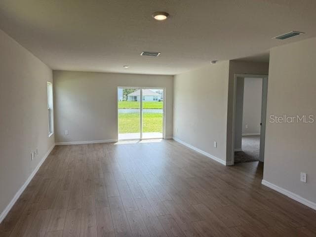 12412 Hopscotch Ave E photo 3