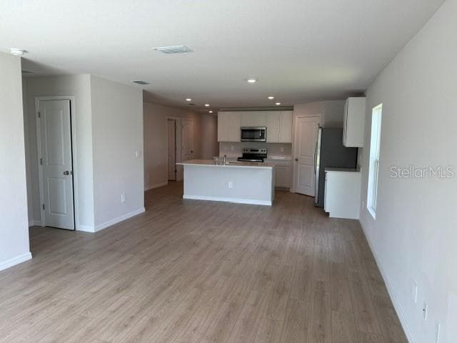 12412 Hopscotch Ave E photo 4