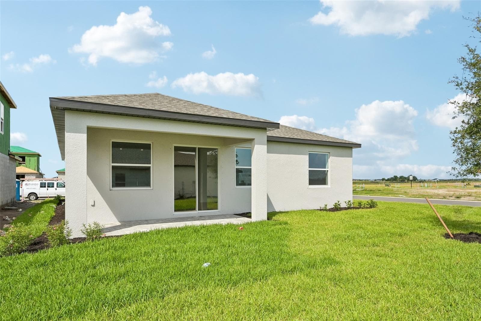 8704 Canard CV photo 2
