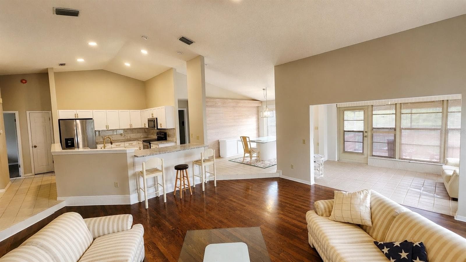 13036 Topflite CT photo 3