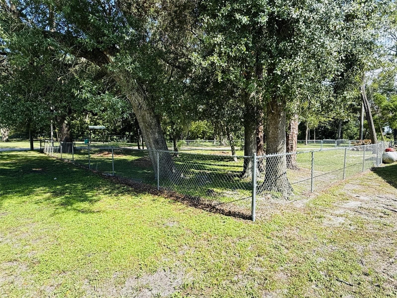 39048 Blue Jay Ave photo 3