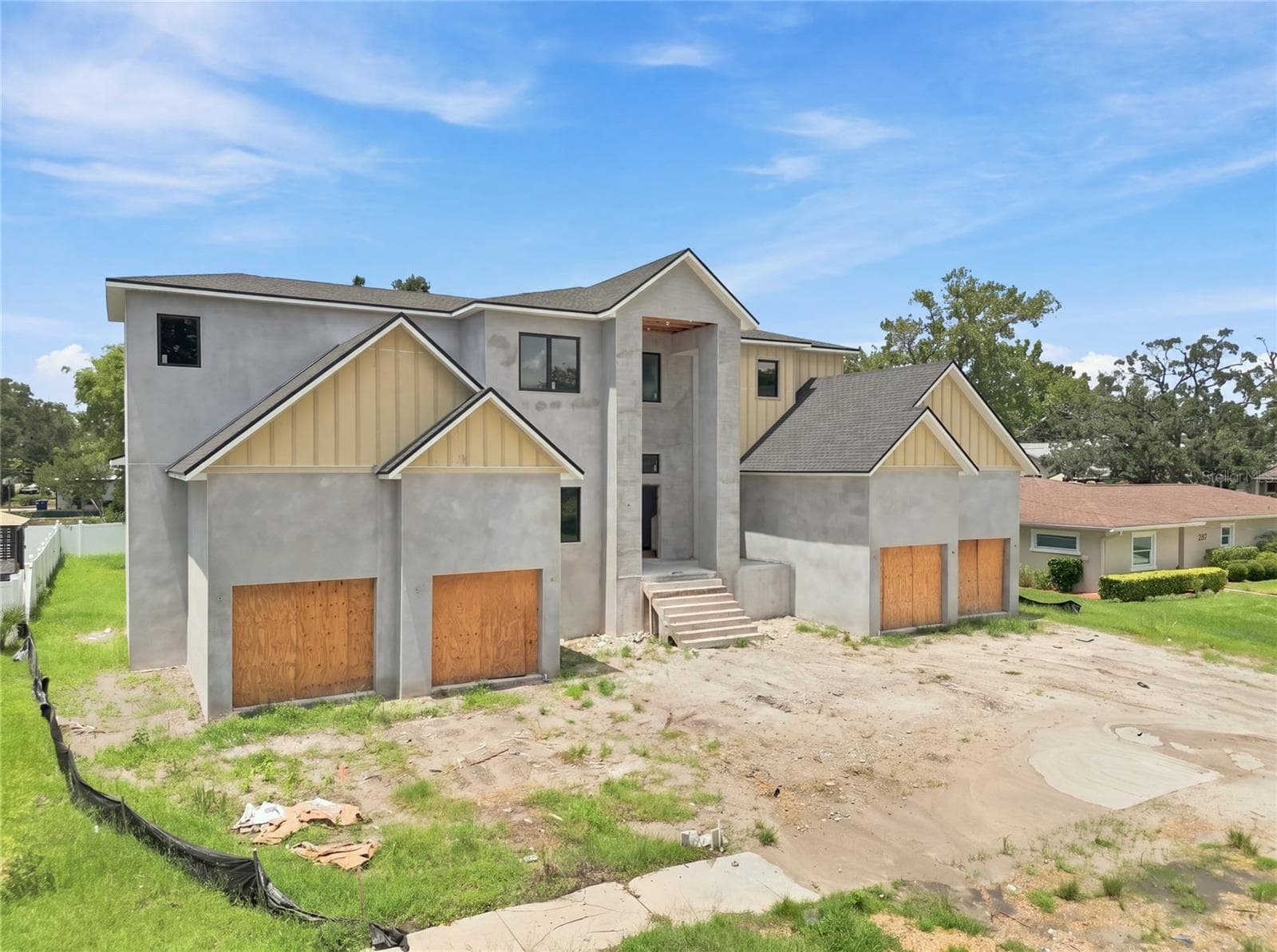 207 S Gardenia Ave photo 5