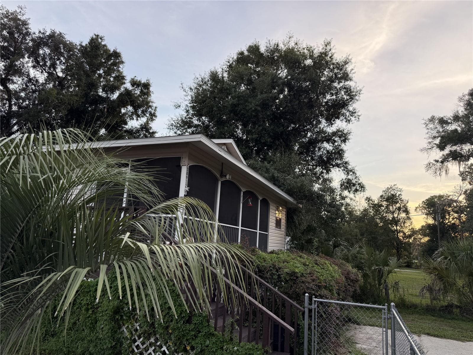 38932 Central Ave photo 2