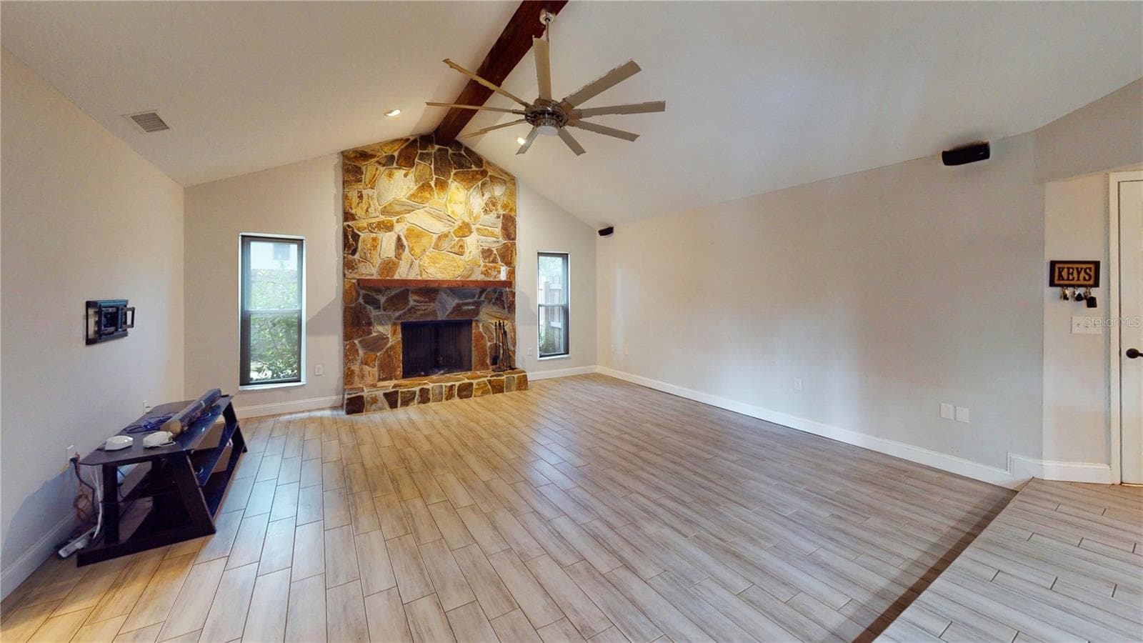 7121 Odoniel Loop W photo 5