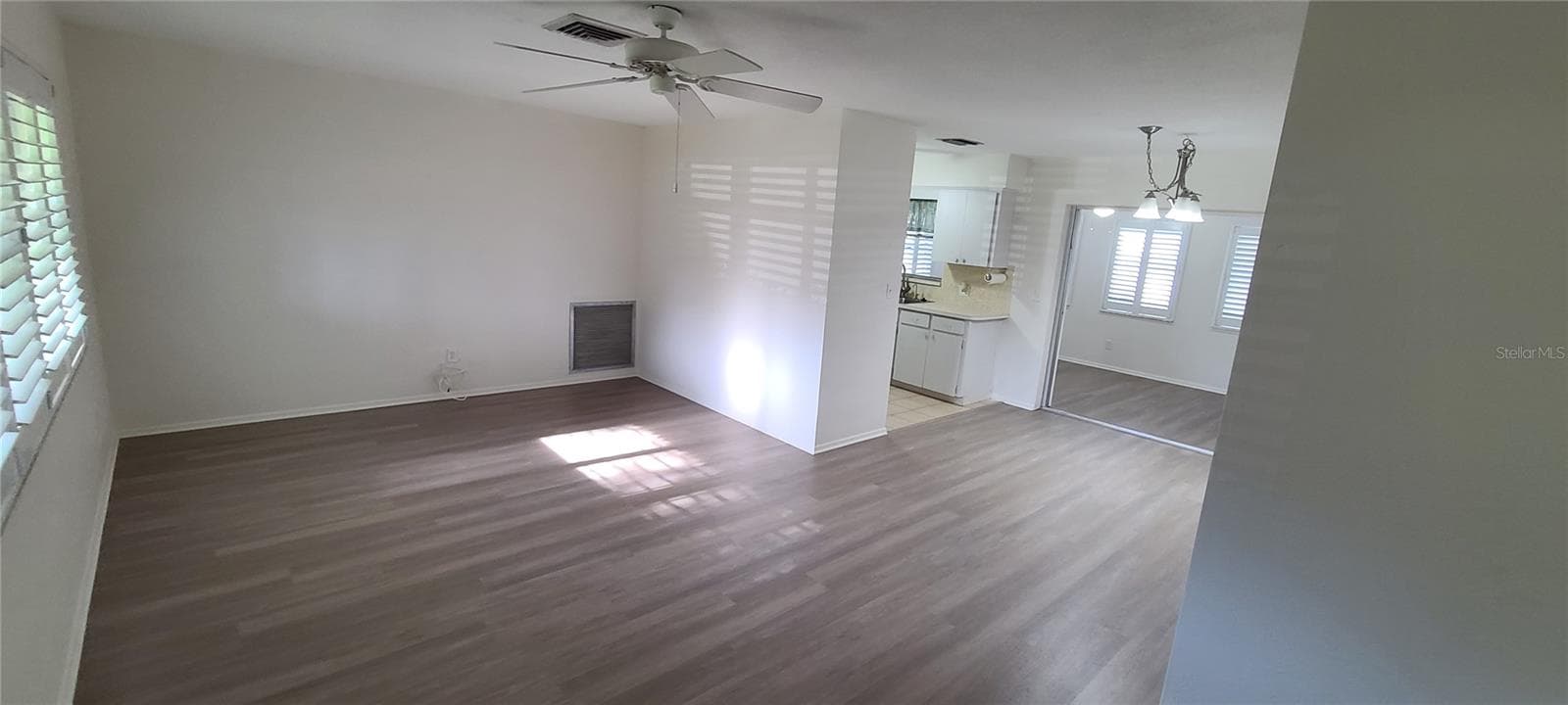 9901 111th Ln photo 2