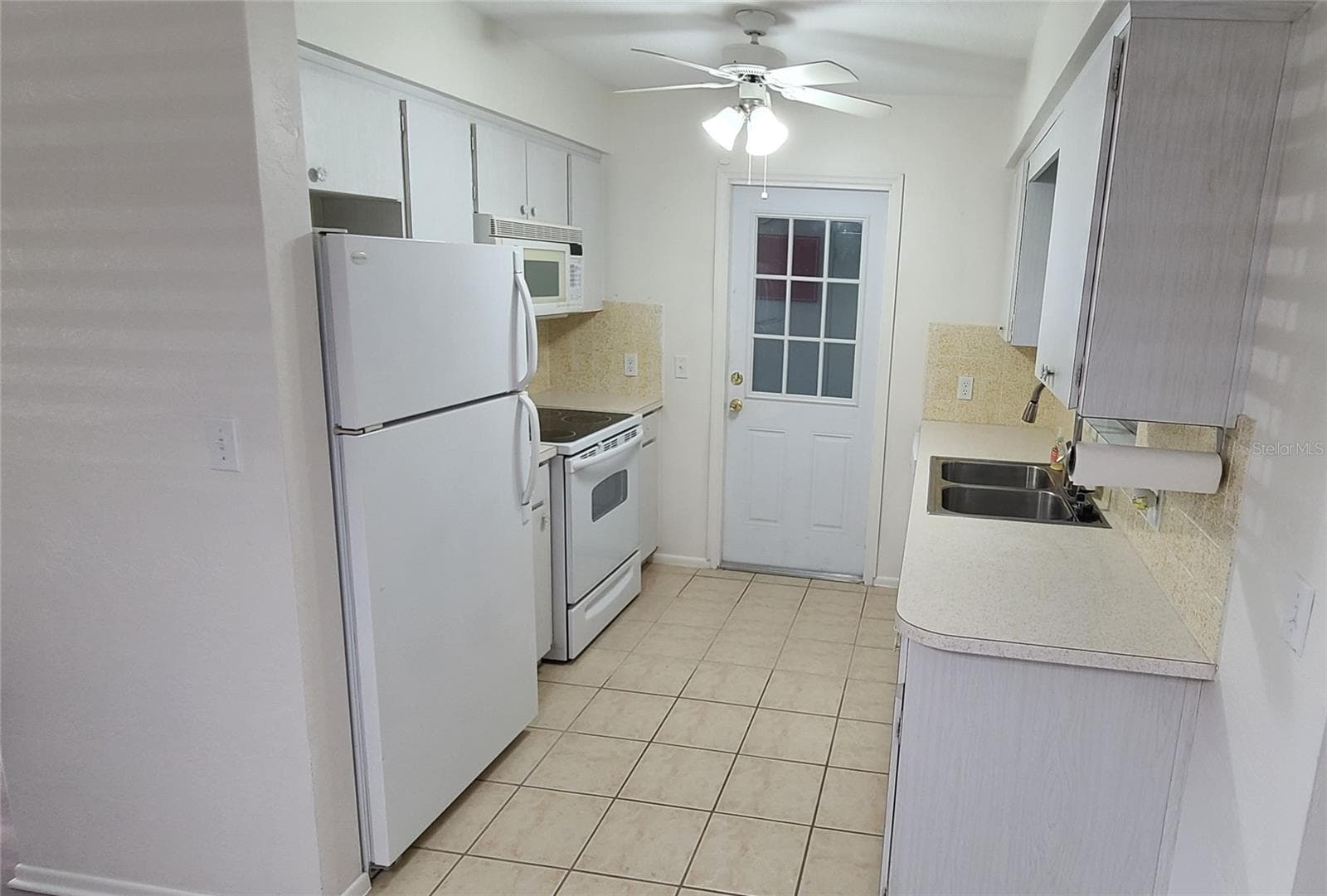 9901 111th Ln photo 4
