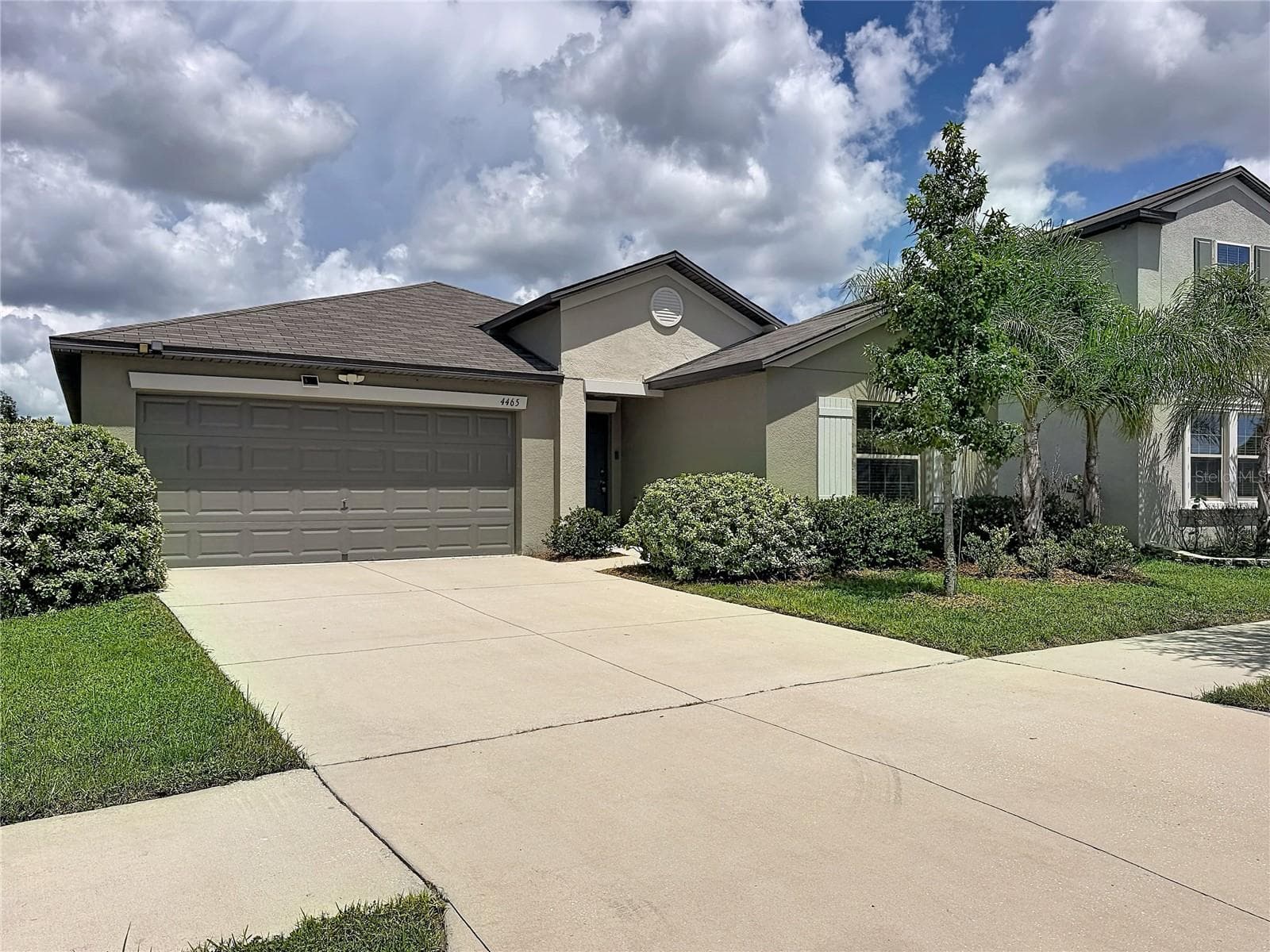 4465 Eternal Prince Dr photo 2