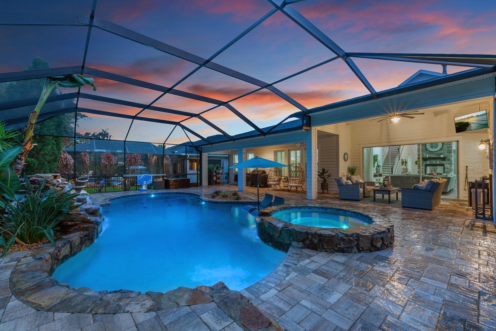 5202 Alafia Falls Dr photo 2