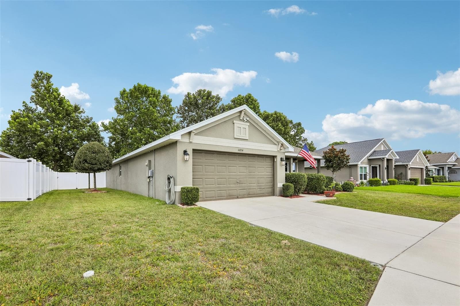 16214 Vine Cliff Ave photo 4